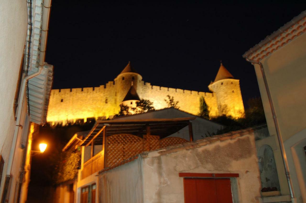 Maison Des Remparts Nichee Sous La Cite Carcassonne Exteriér fotografie